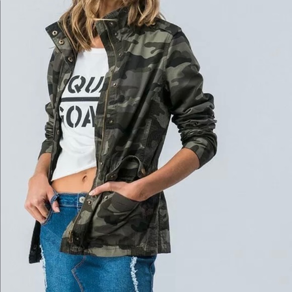 Women Camo Military Utility Jacket - Picture 3 of 13